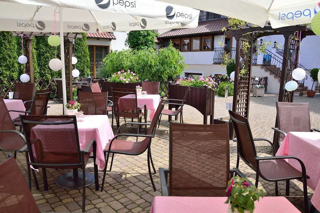 Gosciniec Sucholeski Suchy Las Hotel