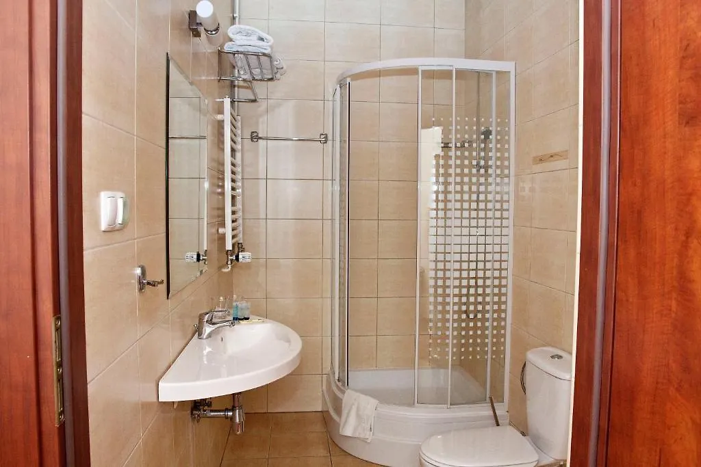 Gosciniec Sucholeski Suchy Las 3*,